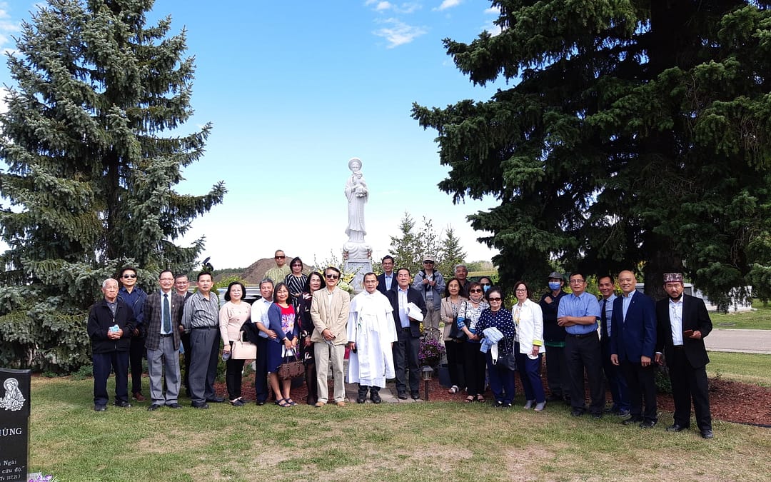 Đi viếng nghĩa trang